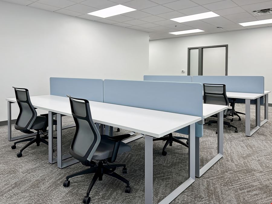 MI, Grand Rapids - Broadmoor Ave