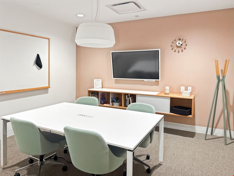 FL, Miami - Spaces CocoWalk