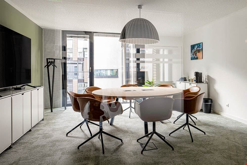 Office Club Königstraße