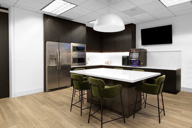 WFB - Irvine Wells Fargo Tower