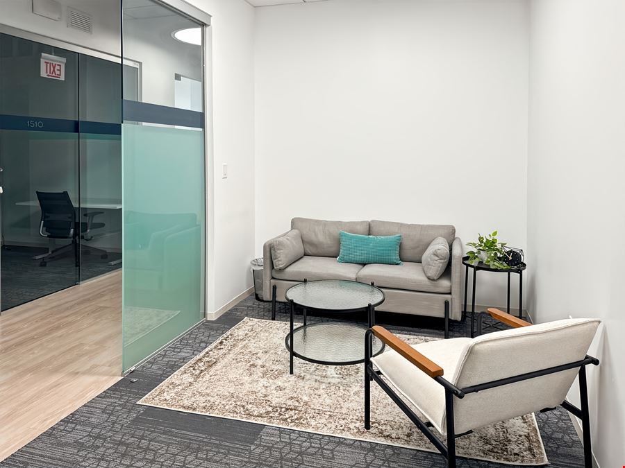 Spaces - Chicago- 1 N State Street