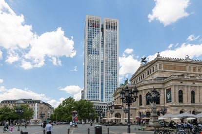 Signature - OpernTurm