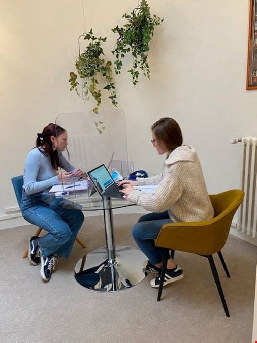 Interoffices - Topos - Louise