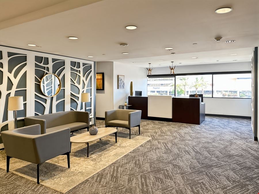 Regus - Scottsdale - Camelback Square