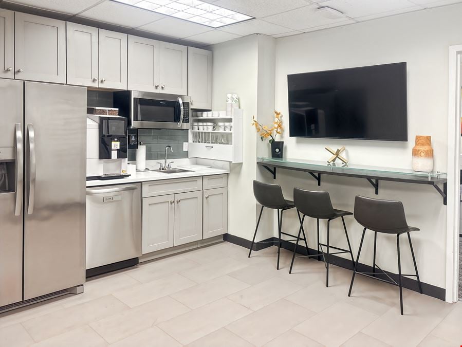 Regus - Melville - Broadhollow Rd