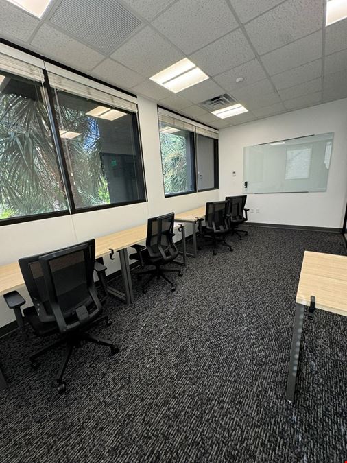 Private Office 220