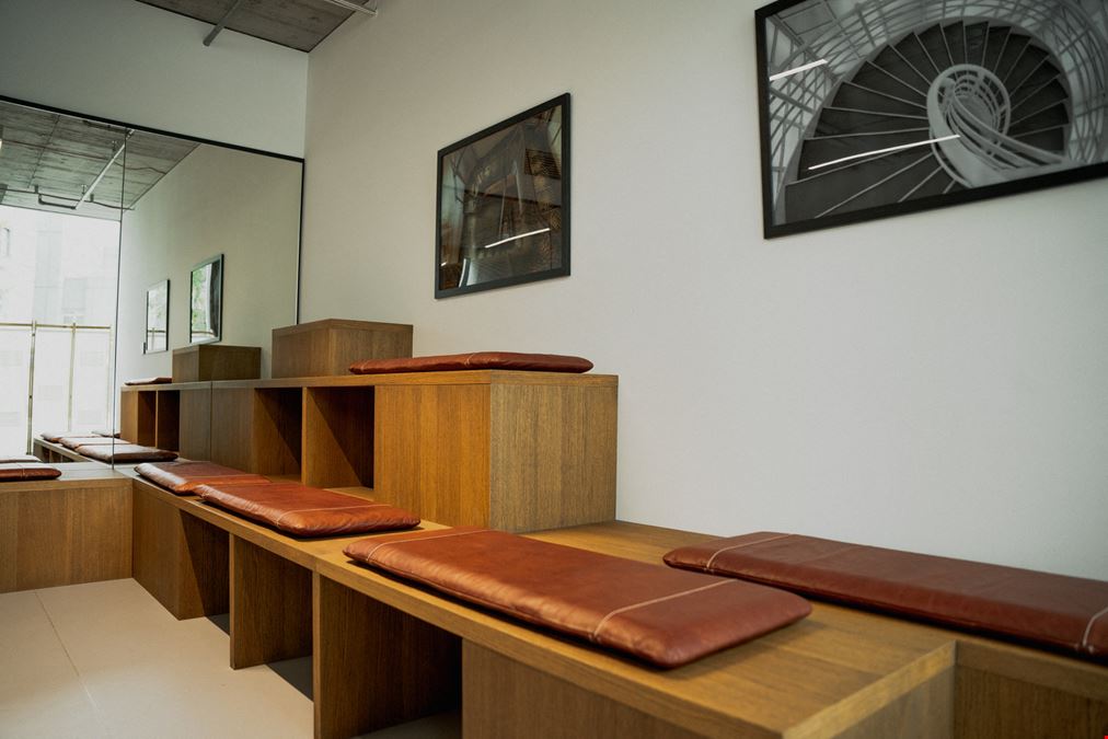 EDGE Grand Central - Berlin