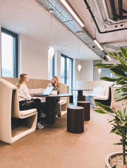 Preview of Silversquare - Courbevoie Office space for Rent in Louvain-la-Neuve