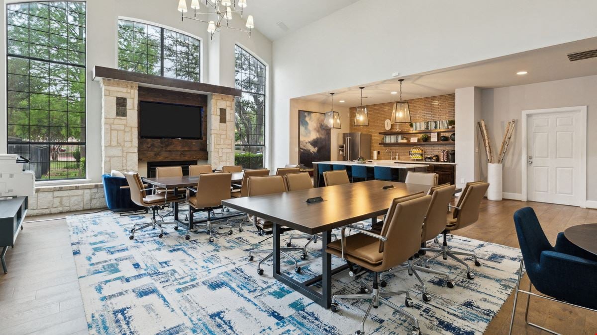 Apt CoWork at Toscana at Valley Ridge