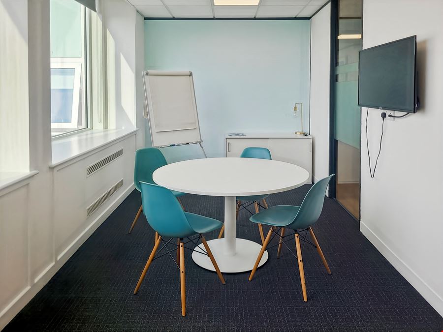 Regus - Derby Square