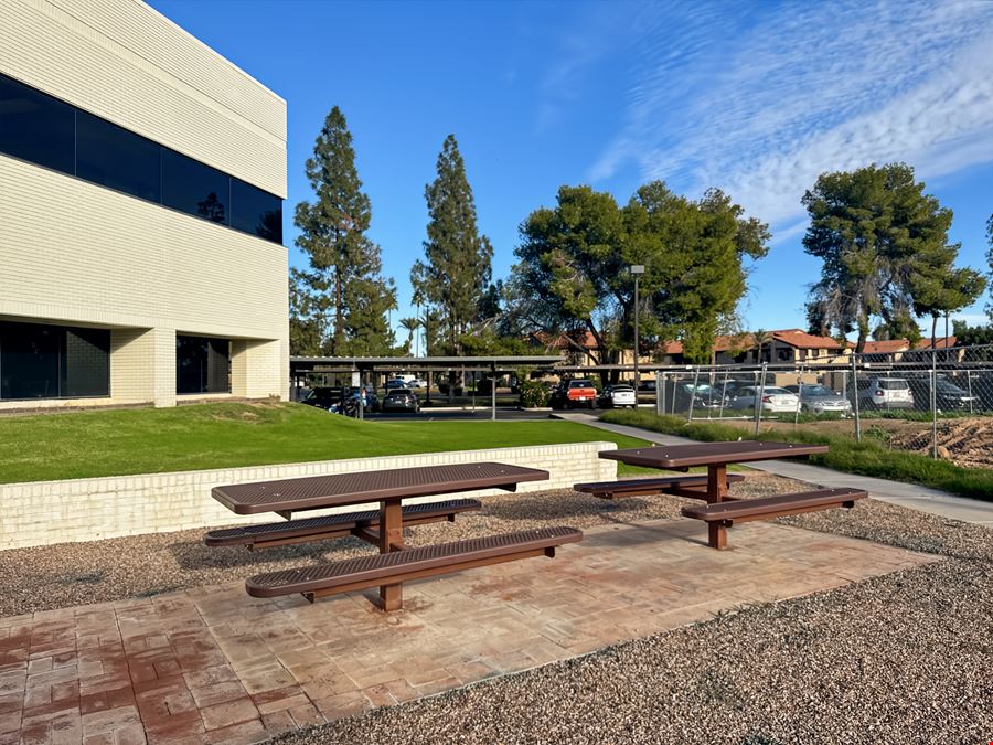Regus - Chandler - Alma School Rd