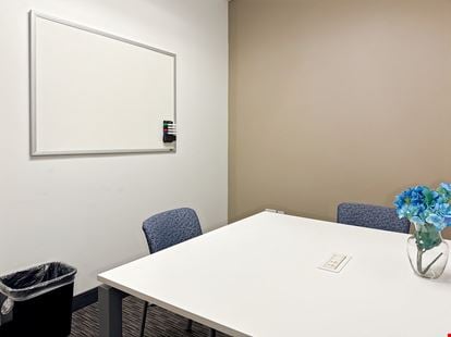 Regus - Louisville - Ormsby III Forest Green
