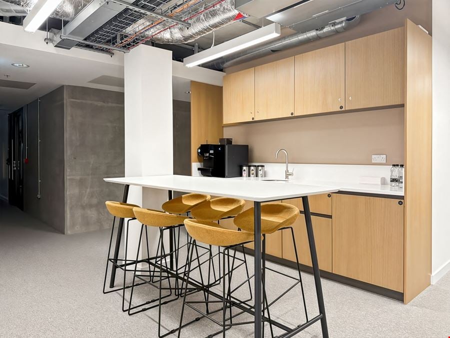 Spaces - London Liddell Place
