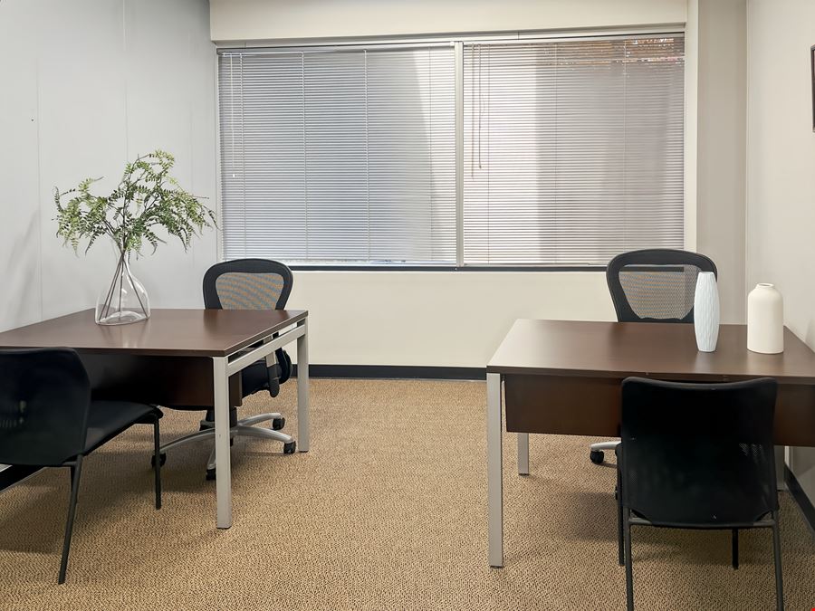 CA, Bakersfield - 4900 California Avenue