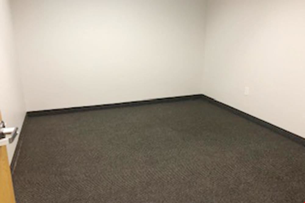 8330-8360 Lyndon B Johnson Fwy