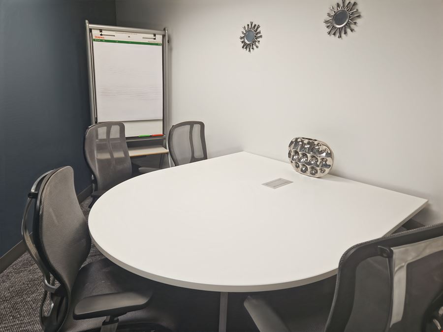 Regus - Bellevue - Ridgewood Corporate Square