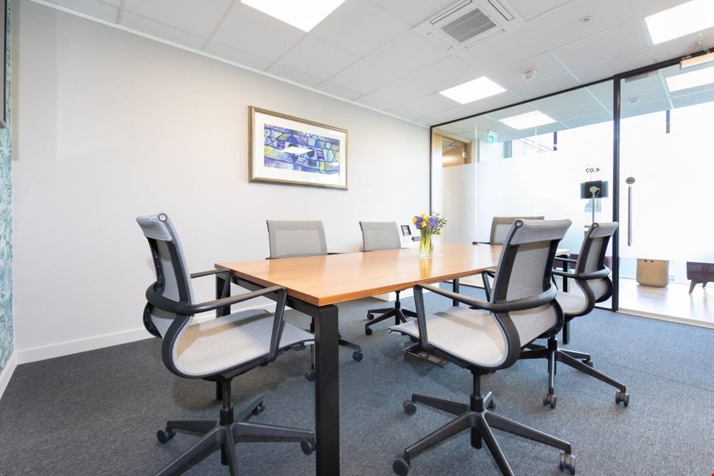 Landmark: Tottenham Court Road-Goodge St