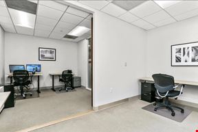 Co-Working Dedicated Desk