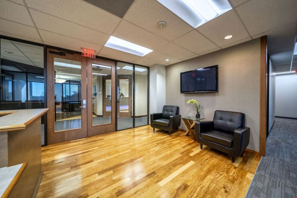 Twinrose Coworking - Midway Centre