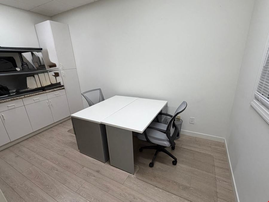 Private office for a team of 2