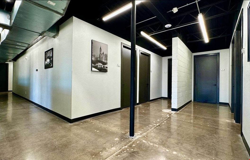 Social Lofts - Solo West