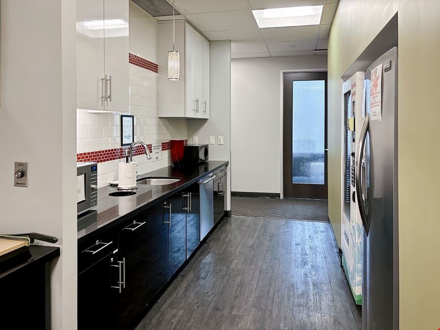Regus - Toronto - Yonge and Richmond Centre