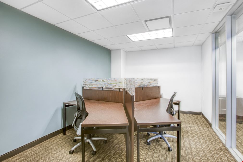 KY, Louisville – MET Building