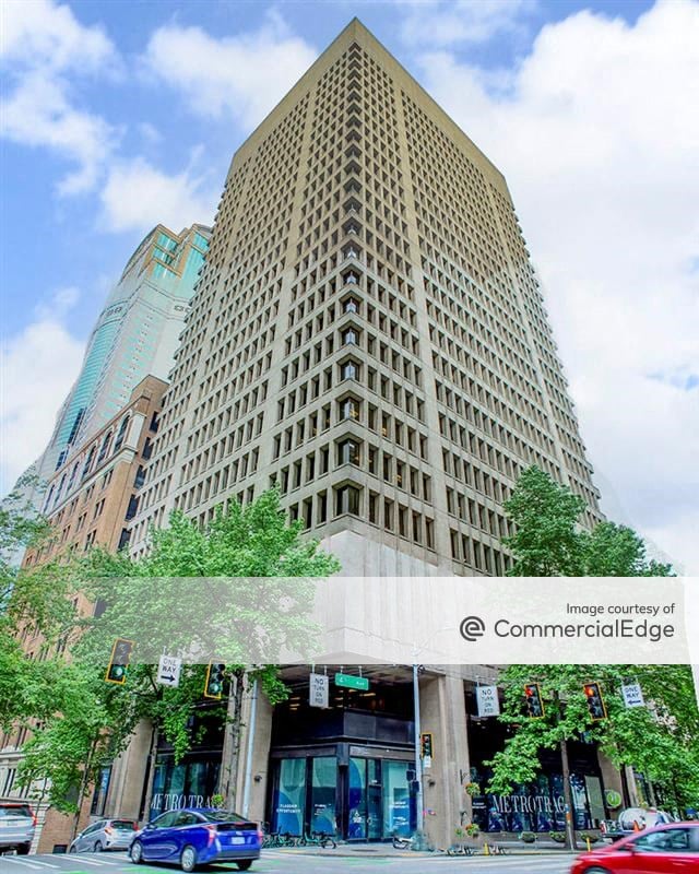 Shared workspaces at 1215 4th Avenue | CoworkingCafe