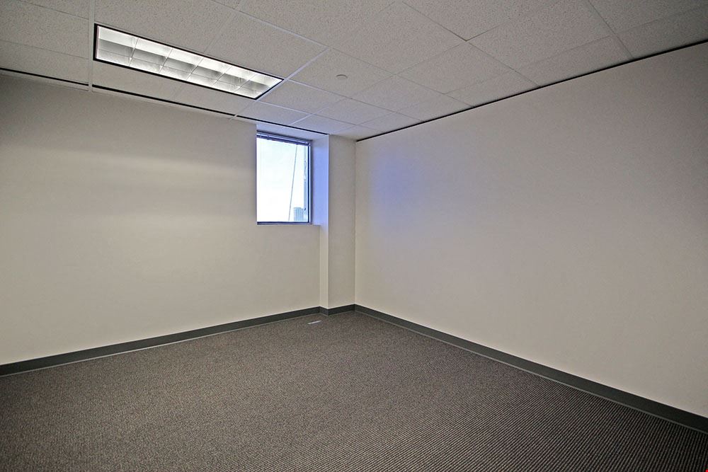 Workstyle Flexible Spaces - 2000 Crawford St
