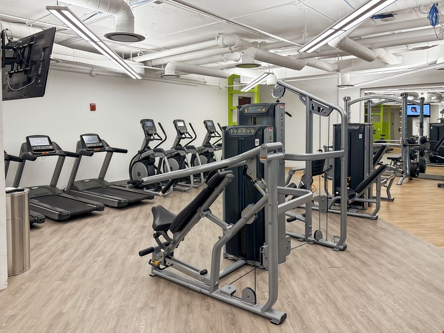 Regus - Schaumburg - Woodfield Preserve