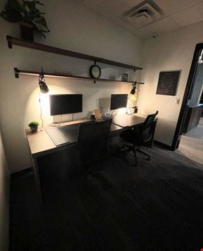 Zoom Room / 1-2 Person Meeting Room