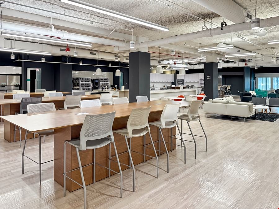 Spaces - Chicago- 1 N State Street