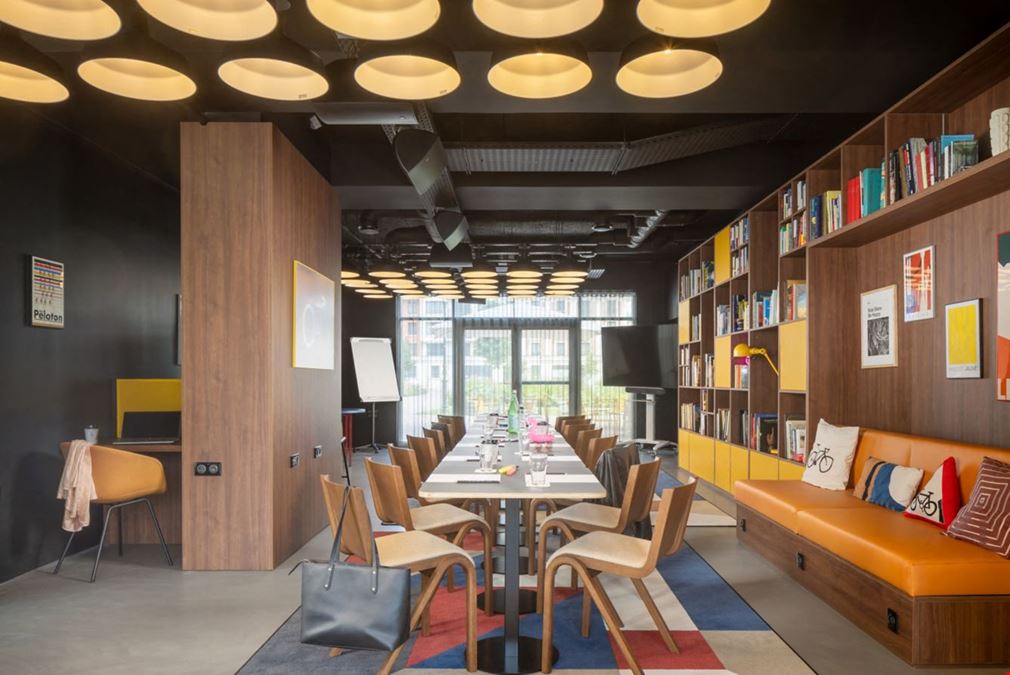 Moxy Paris Clamart