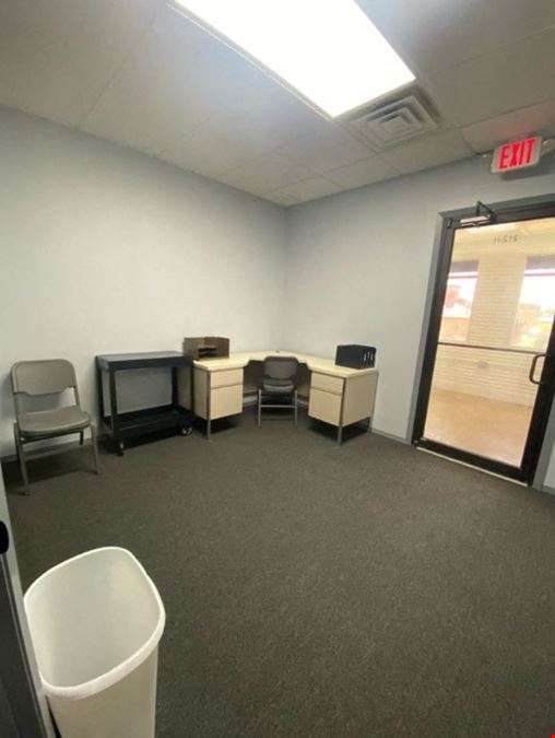 212 South Timberland Drive