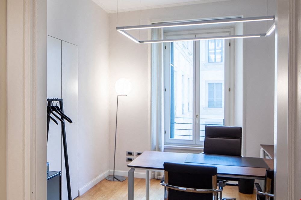 Office Club - Monte Napoleone