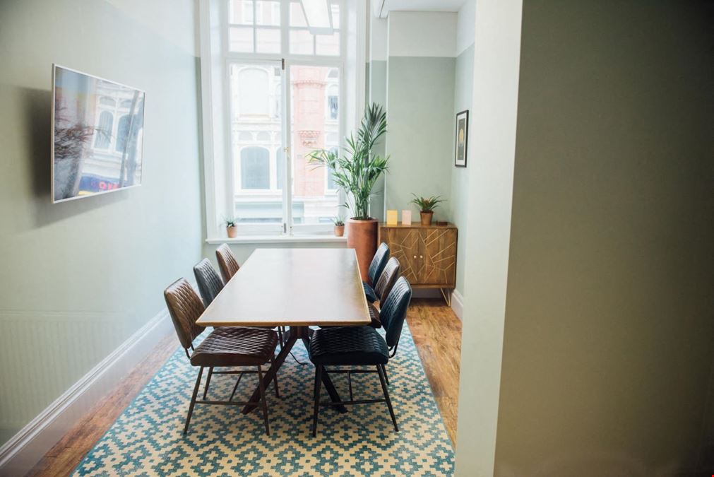 Wizu Workspace - The Leeming Building