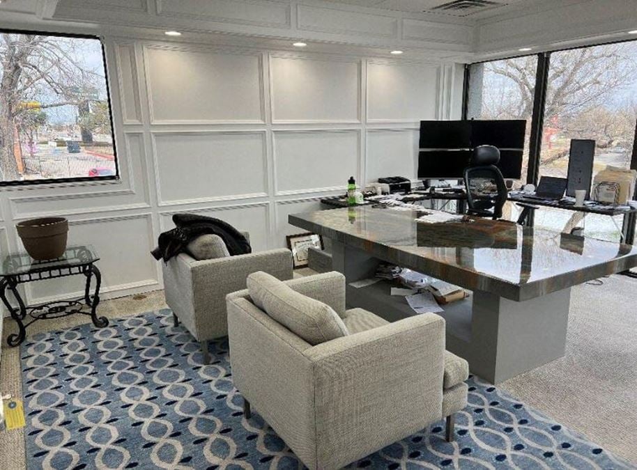 6300 Expressway, LLC - Coworking Spaces