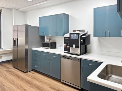 Regus - Indianapolis - Meridian St