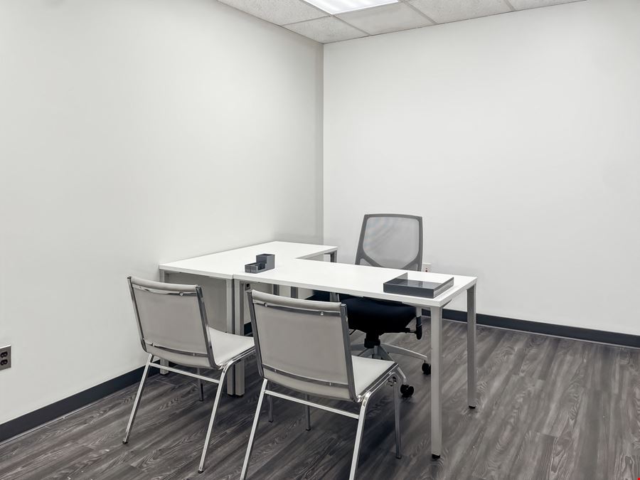 VA, Reston - Commerce Park Dr