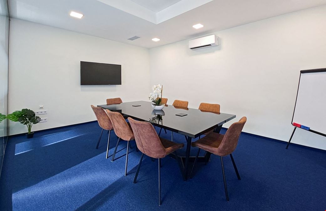 Regus - Theo 105