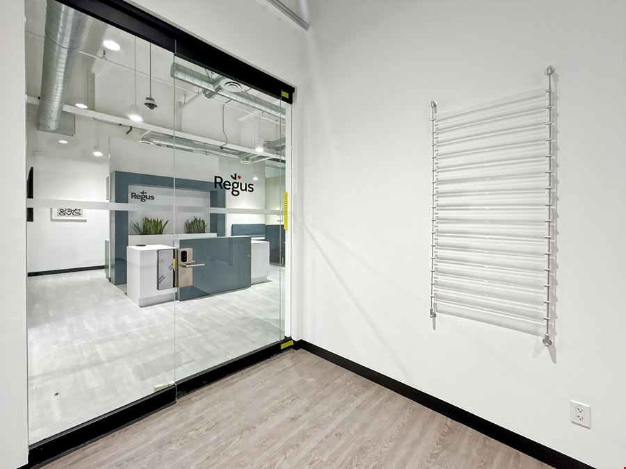 ON, Toronto - Powerhouse St