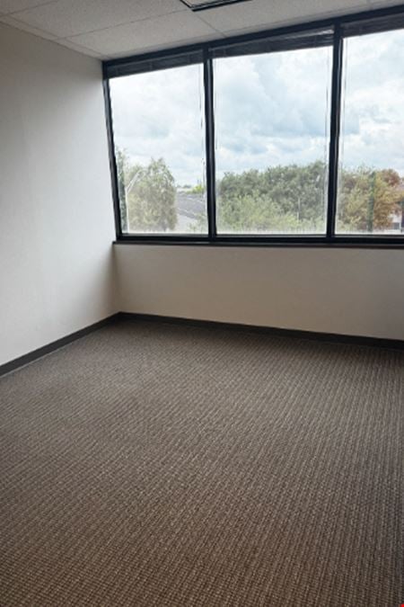 Workstyle Flexible Spaces - 7676 Hillmont