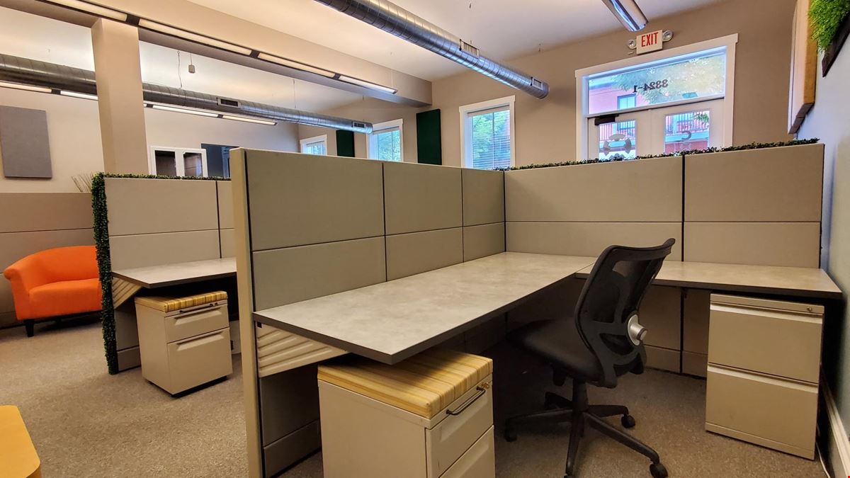Cubicle - Desk Day Pass