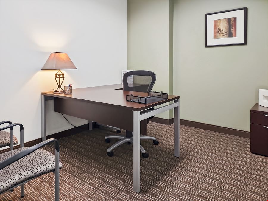 Regus - Greenwood Village - Tuscany Plaza