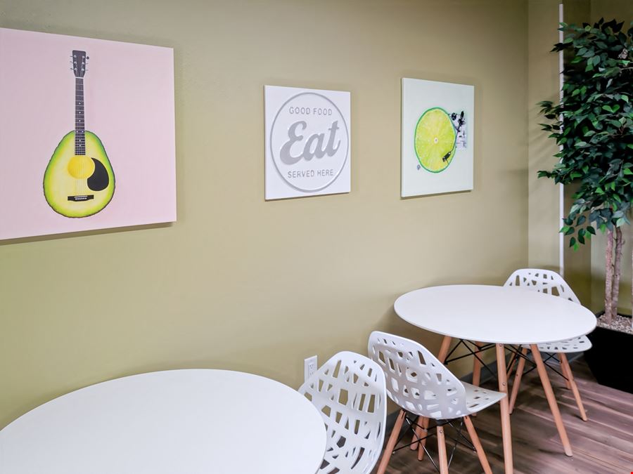 WI, Madison - W. Broadway