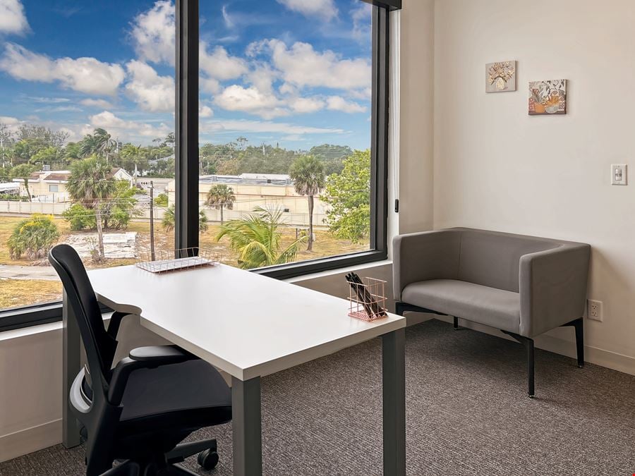 Spaces - Naples - Tamiami Trail E