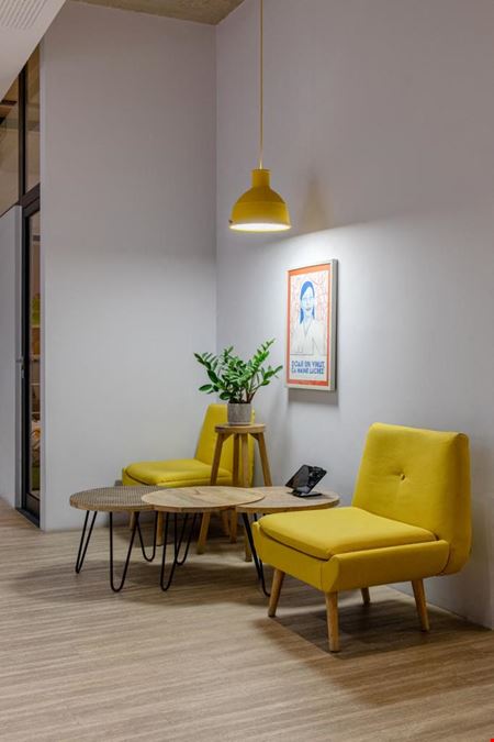 V7 Startup Studio - Bucharest