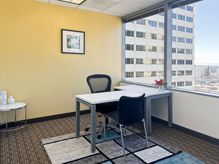 CA, Oakland - Lake Merritt