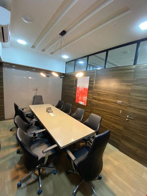 The Executive Spaces - Rustomjee Central Park