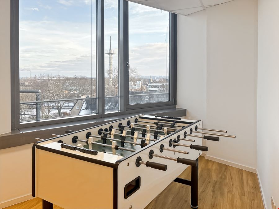 Regus - Globe